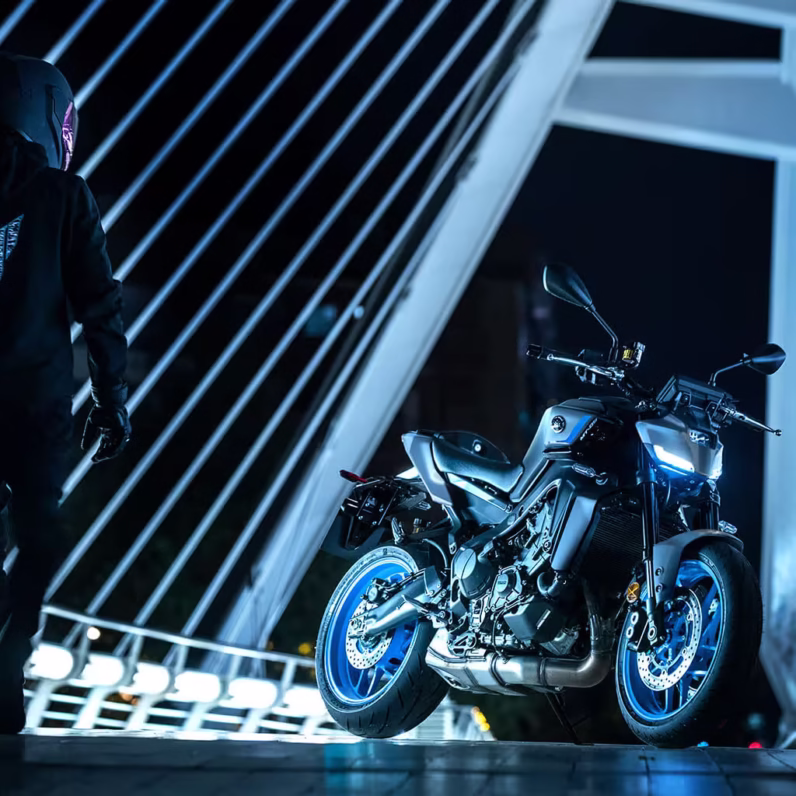 YAMAHA MT09 890cm³